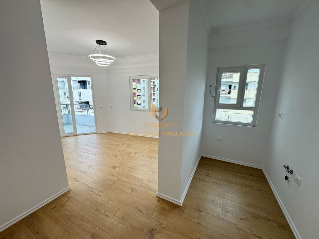 Apartment 1+1 for sale at Dy Palmat in Astir.