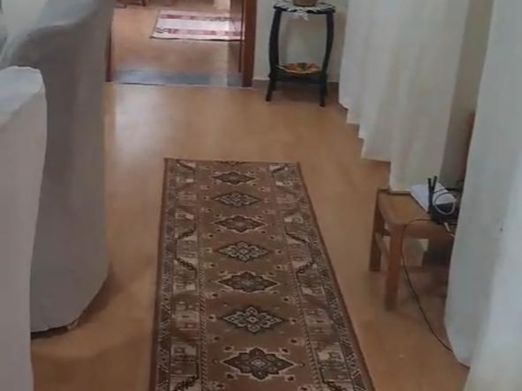 A 2+1 apartment is for rent in Astir near Oslo bar.