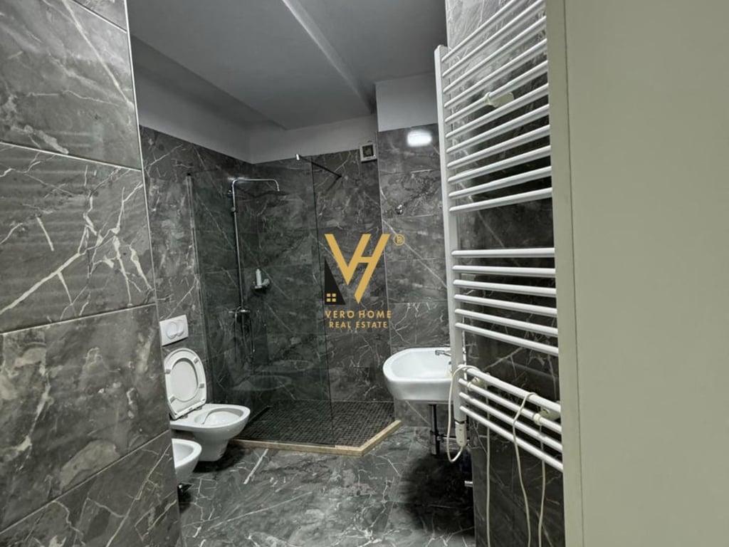 AFFITTASI APPARTAMENTO 1+1+BLK A KODRA E DIELLIT 2 700 EURO