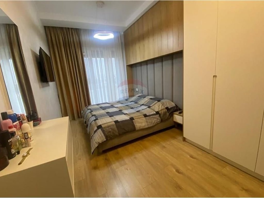 Affittasi appartamento 1+1 + posto auto in via Jordan Misja.