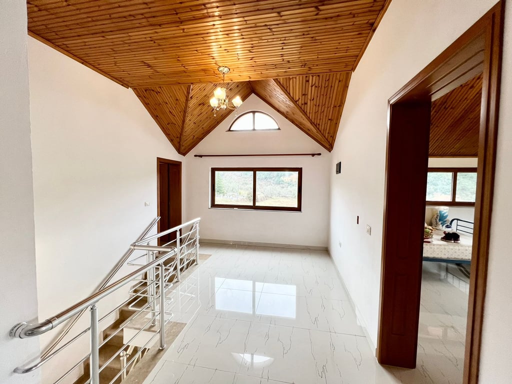 2-Story Villa for Rent in Linze !!