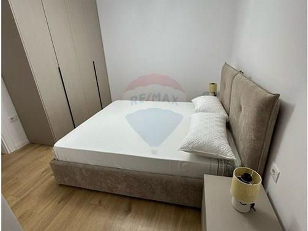 Jepet me qira apartament 2+1 tek Tirana Golden Park.