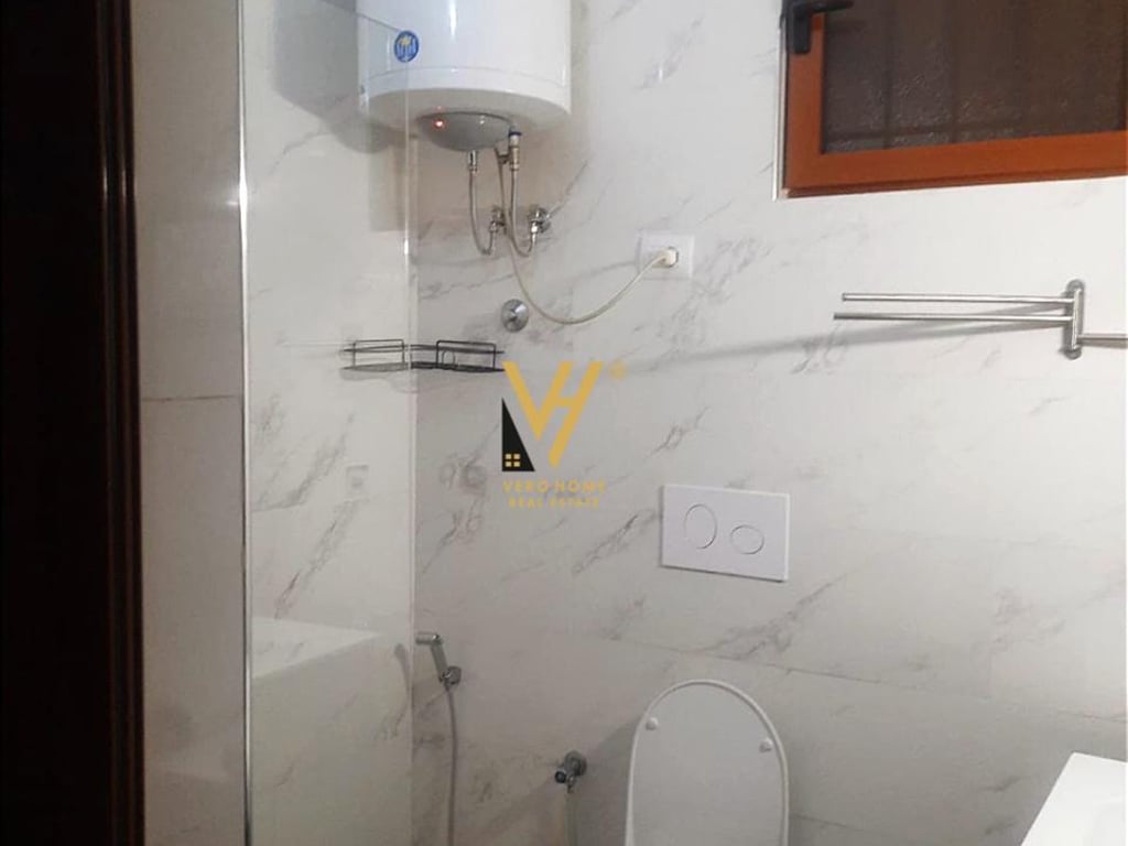 PRIVATE HOUSE FOR RENT ON ZOGU I PARE BOULEVARD 1,200 EURO