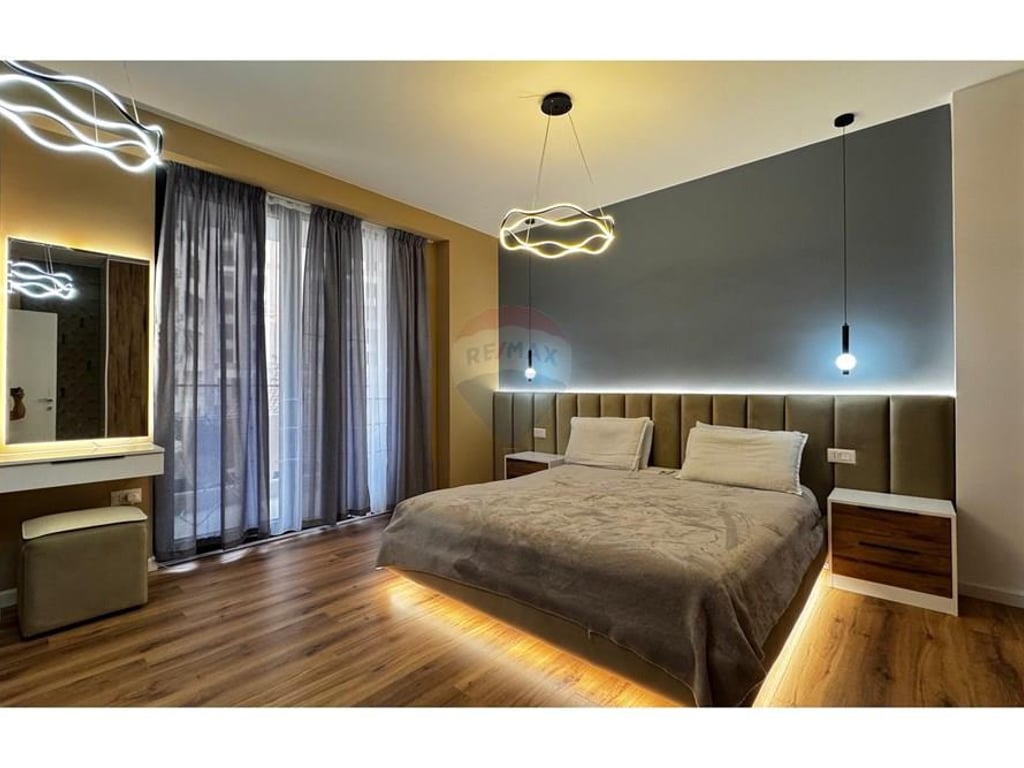 2+1 apartment for rent at Fusha Aviacionit!