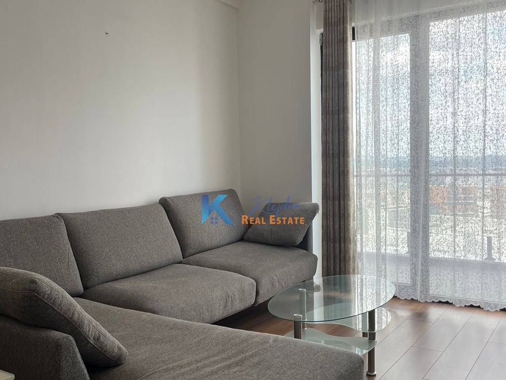 Apartament 1+1 per qira te Kompleksi Arlis, ne rrugen e Dibres