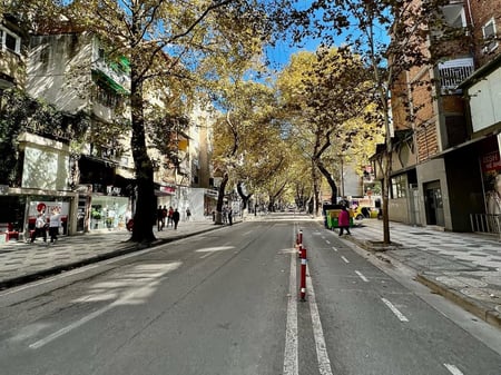 DYQAN PER QIRA NE MYSLYM SHYR, AFER QENDRES