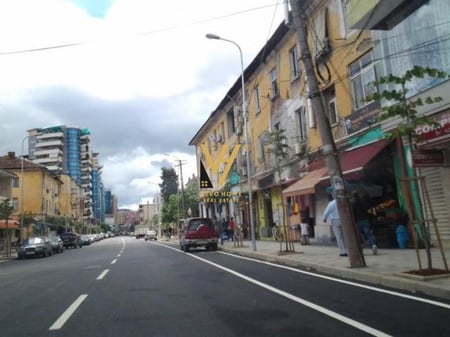 STORE FOR SALE 22 M2 ON DIBRA STREET 210,000 EURO