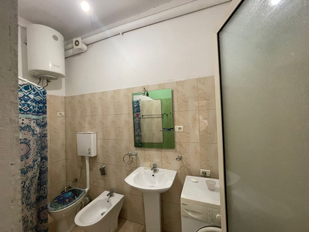 Apartment 1+1 for rent at the new market 500 euros.