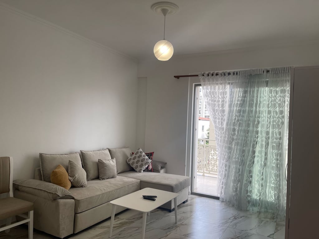 Apartament 1+1 me qira tek Ish Fusha e Aviacionit