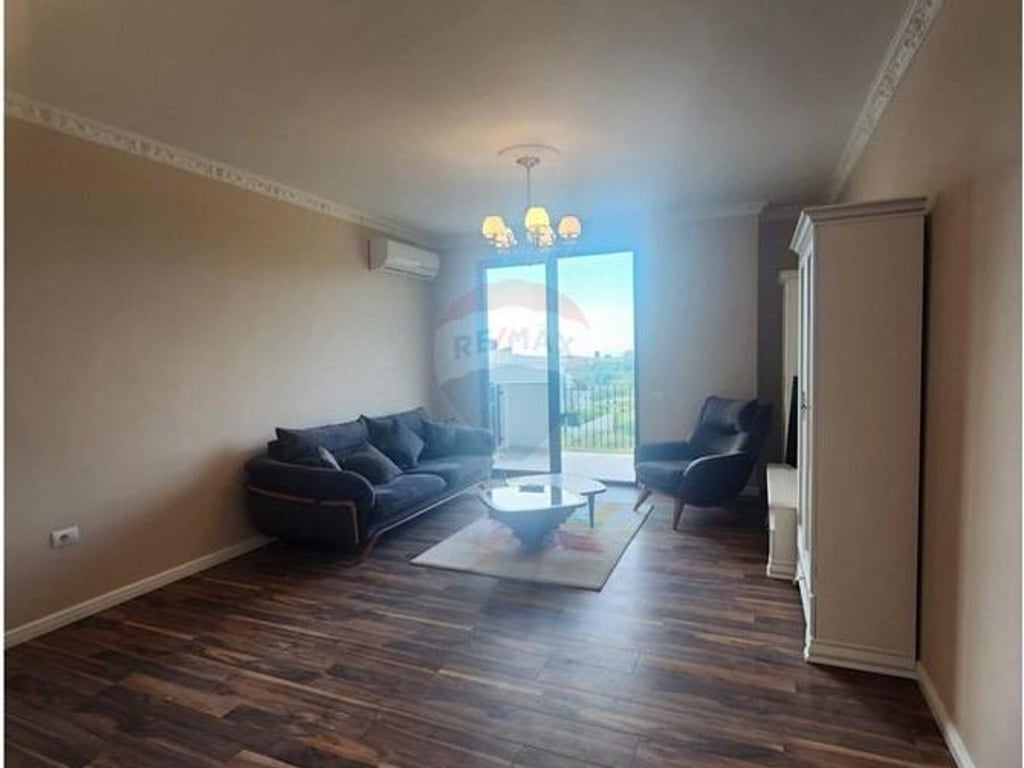SHITET APARTAMENT 2+1+2 NE SAUK