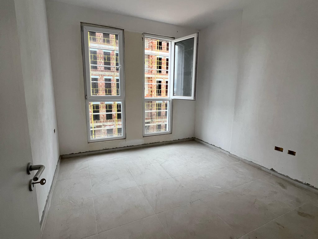 Vendesi Appartamento 1+1+1 Balcone