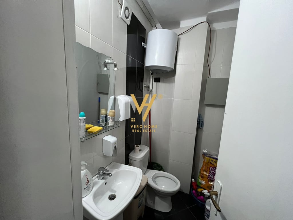 JEPET ZYRE 75 M2 ME QERA TE PAZARI I RI 750 EURO