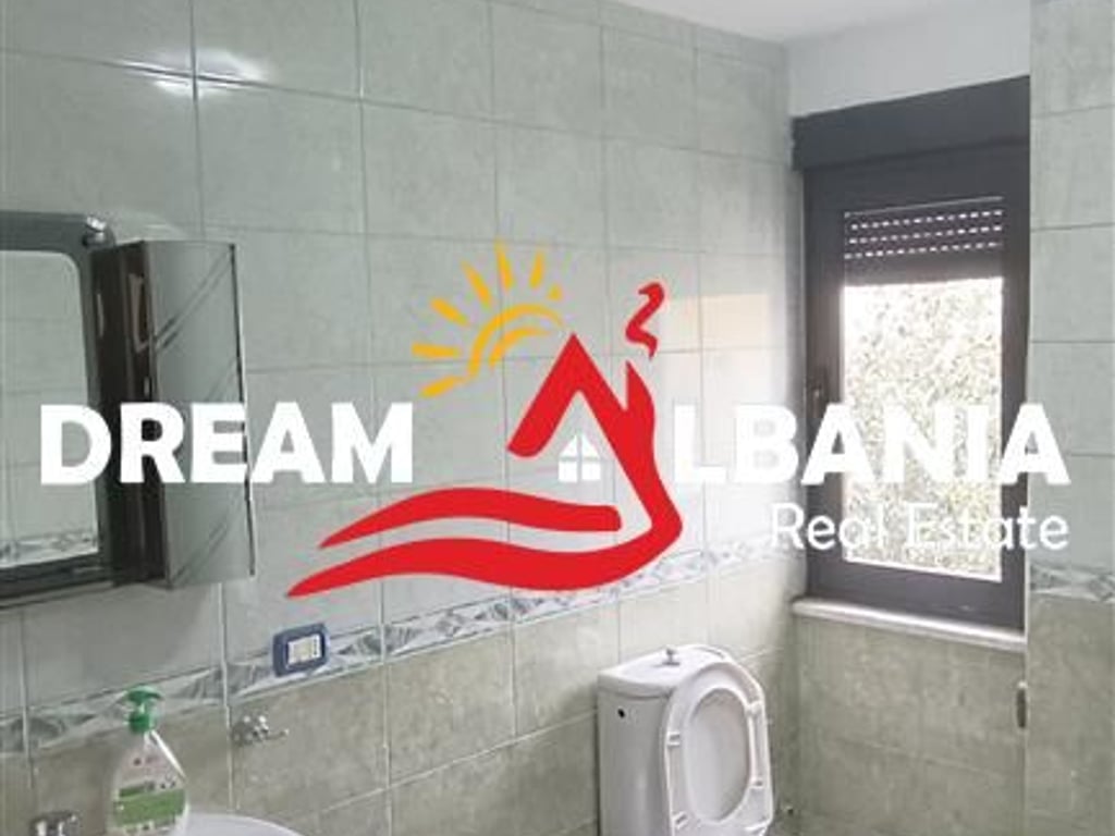 Jepet me qera apartament 3+1 per zyra ne Qender te Tiranes prane Eye of Tirana (ID 4231452)