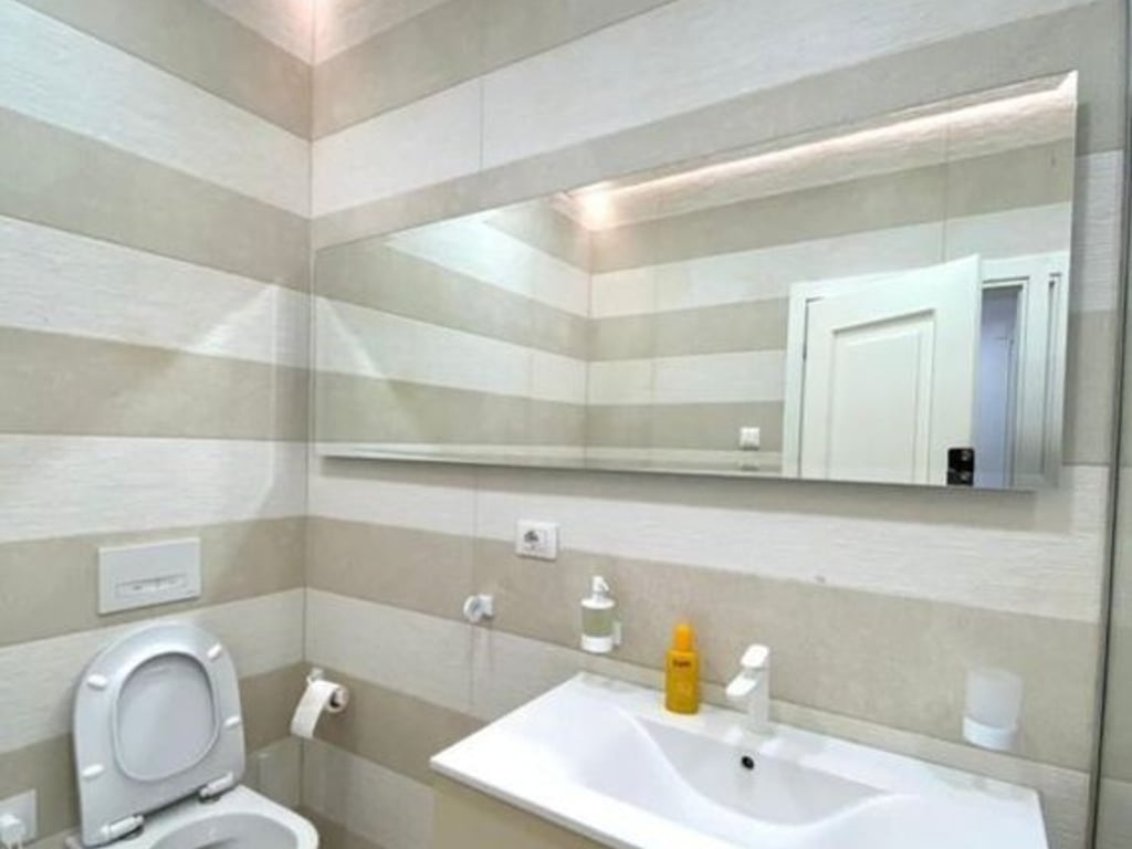 ✨ Apartment for Sale – Sami Frashëri Street, near Petro Nini High School