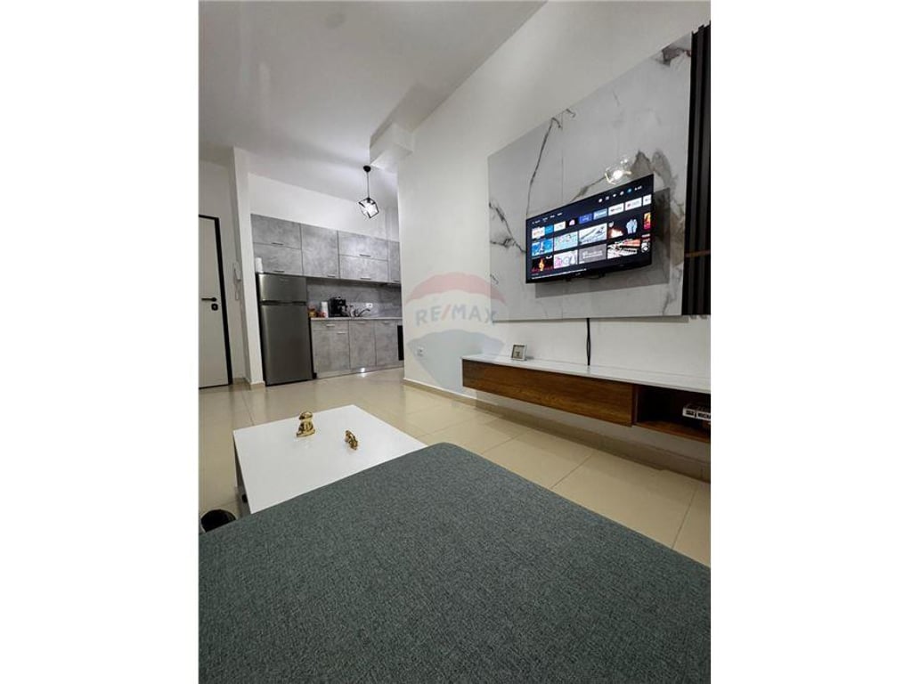 1+1 apartment for rent, Myslym Shyri!