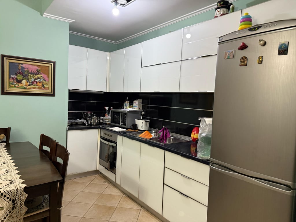 Apartament 2+1+2 për Shitje – Ish Ekspozita, pranë Myslym Shyrit! 