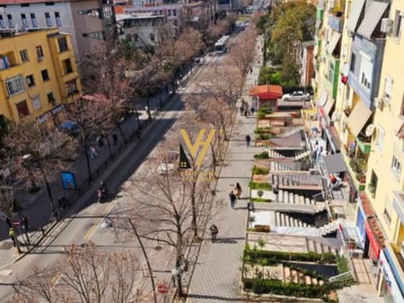 SHITET KATI I FUNDIT I NJE PALLATI TE RRUGA E DURRESIT 927.000 EURO