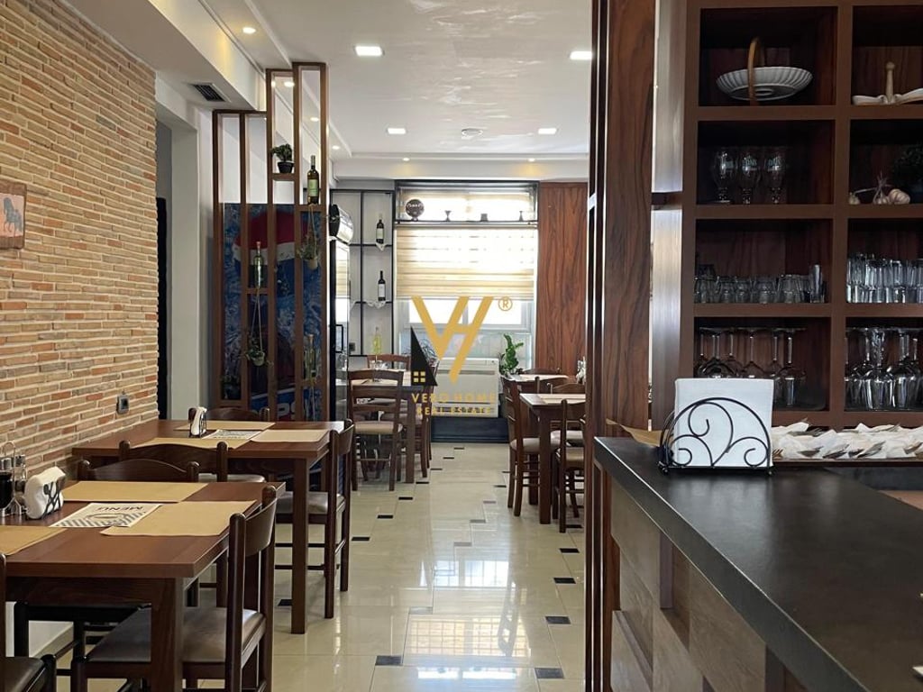 BUSINESS ACTIVITY BAR-RESTAURANT FOR SALE ON NDRE MJEDA STREET 19,000 EURO