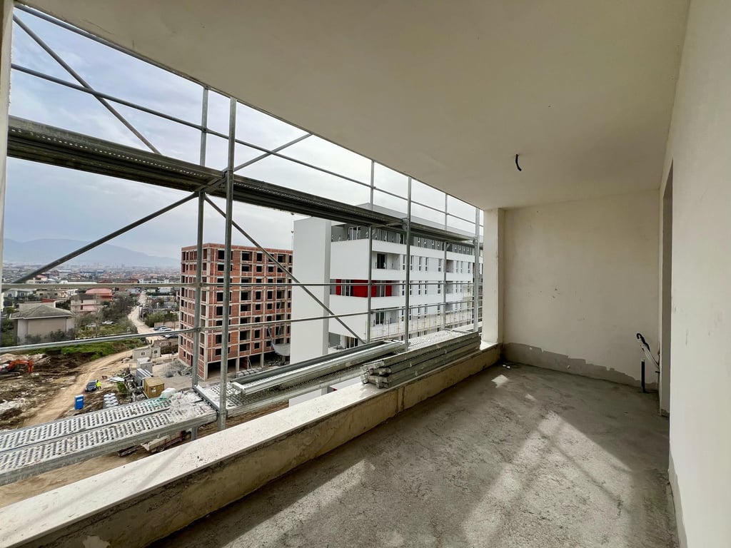 In vendita, Appartamento 2+1+2, "Univers City", Tirana.