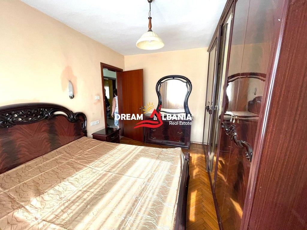 Apartament 2+1 me qera ne qender tek Rruga e Durresit.ID (4229342)