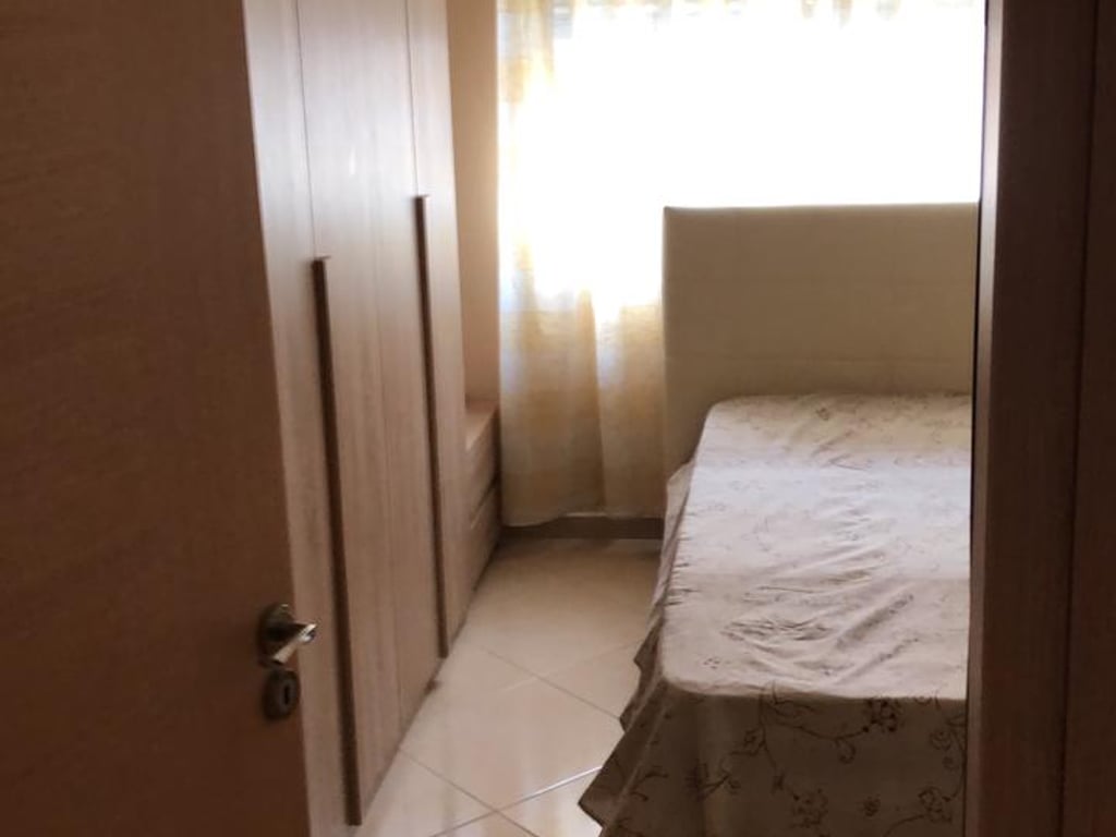 Apartament me Qera 2+1 Tek Komuna e Parisit ( ID B2201307) Tirane