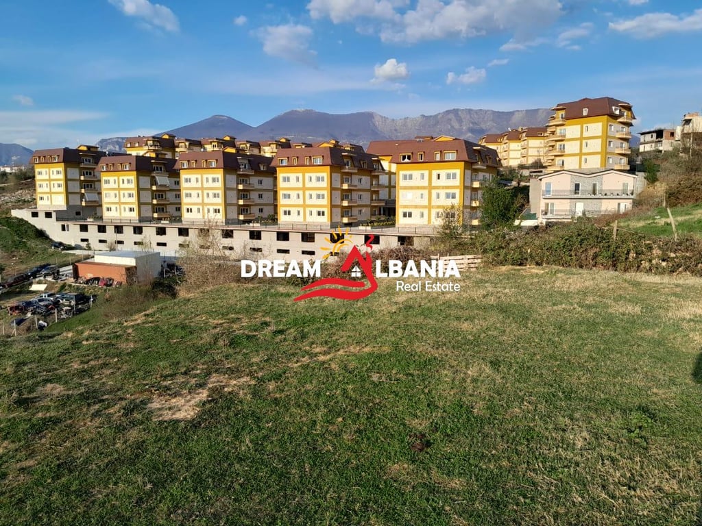 Shitet Toke tek Liqeni i Farkes, prane Residences Lake Land (ID 4191166)