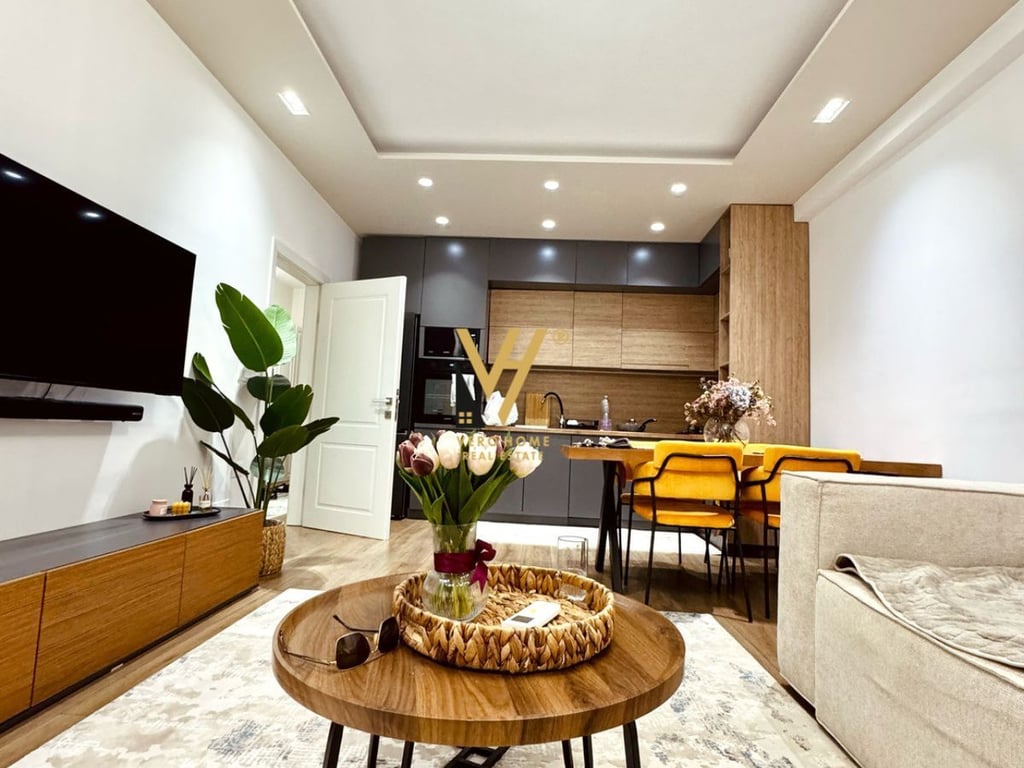 VENDESI APPARTAMENTO 2+1 A ALI DEMI 210.000 EURO