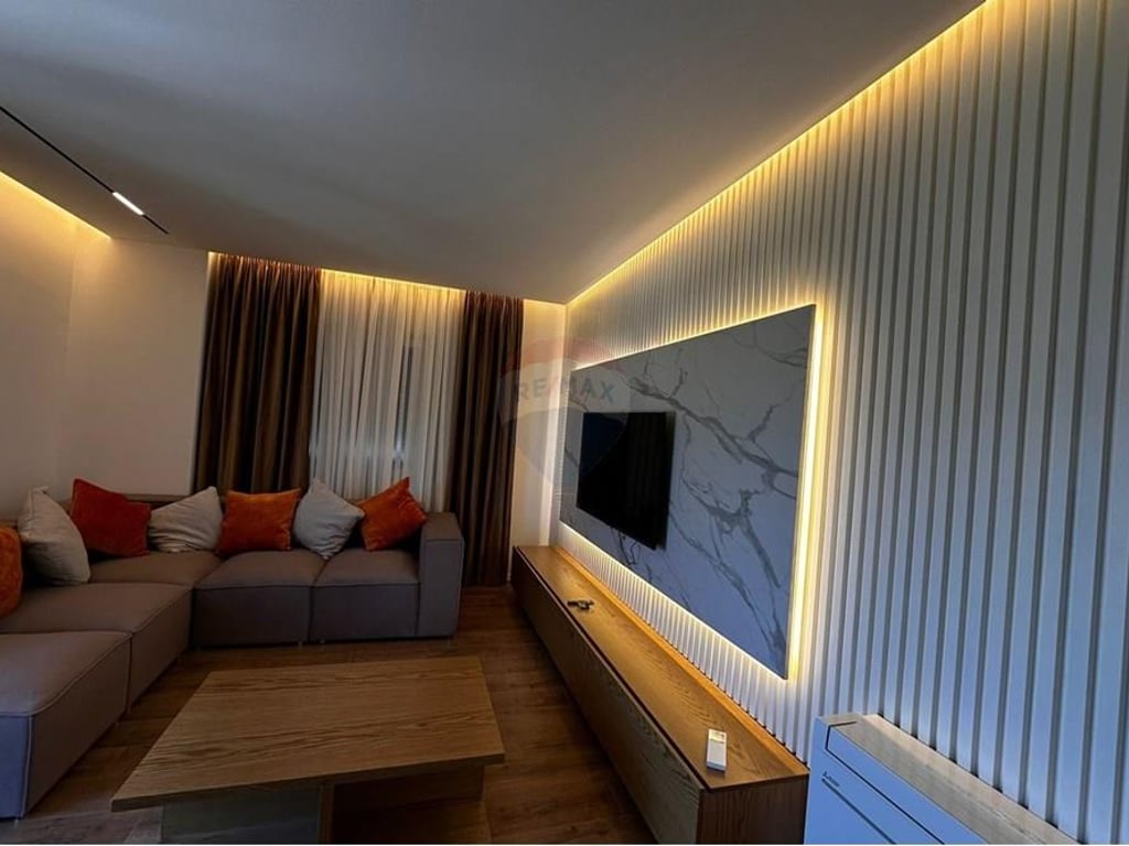 Apartament 2+1+2 me qira tek Kopshti Botanik! 1300€