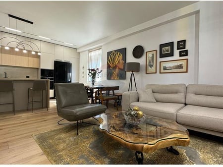 Luxury 2+1 apartment for rent in Bllok!