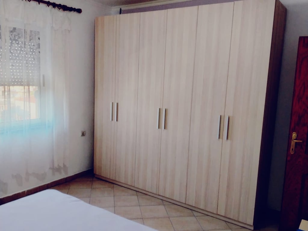 Me qera Apartament 1+1 Kinostudio