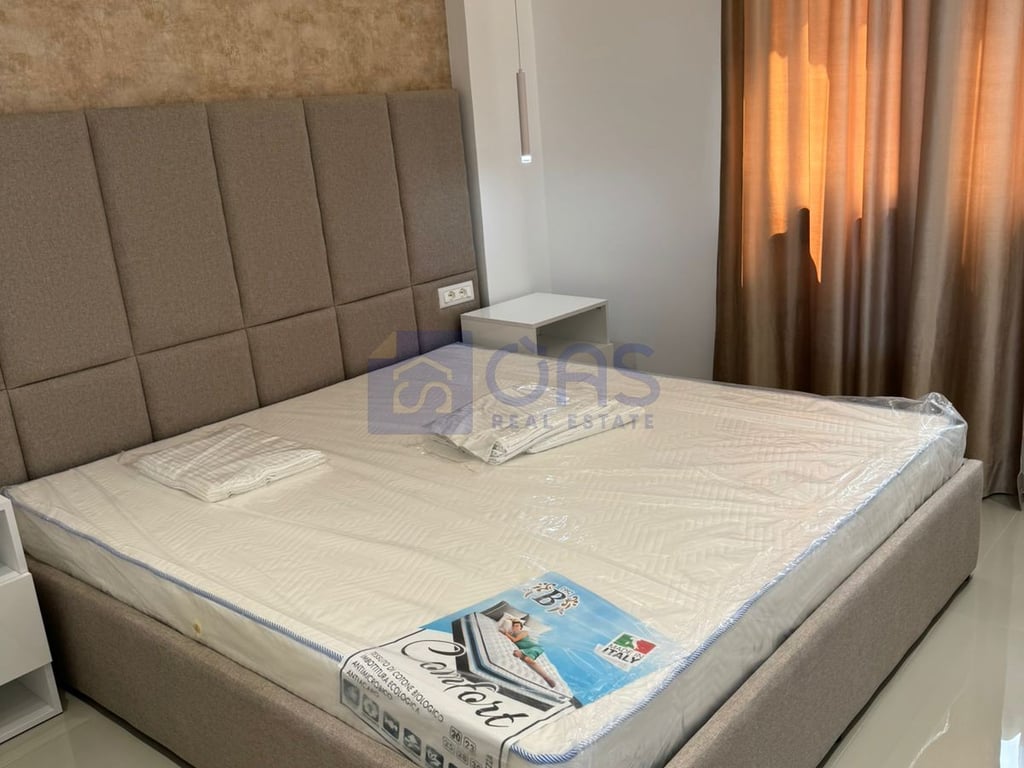 For sale, a super 2+1 apartment with a sea view in Vlorë.