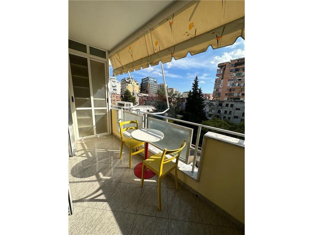 APARTAMENT 2+1 ME QIRA NE BLLOK