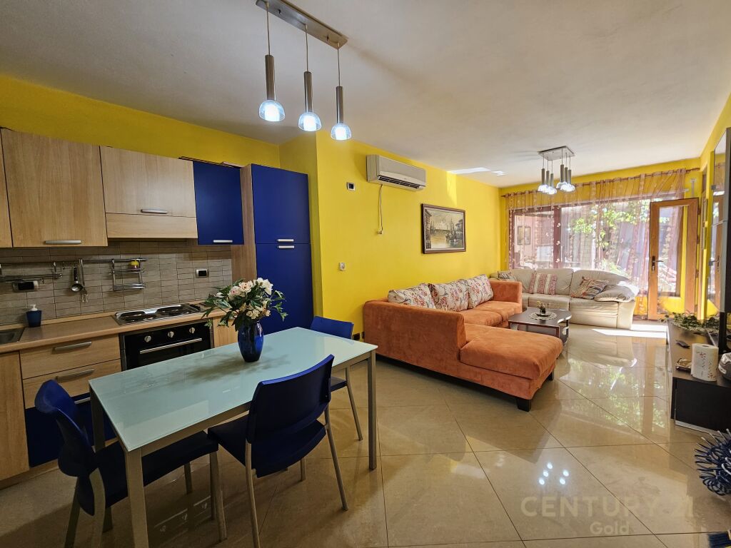 VILLA FOR SALE IN QERRET!