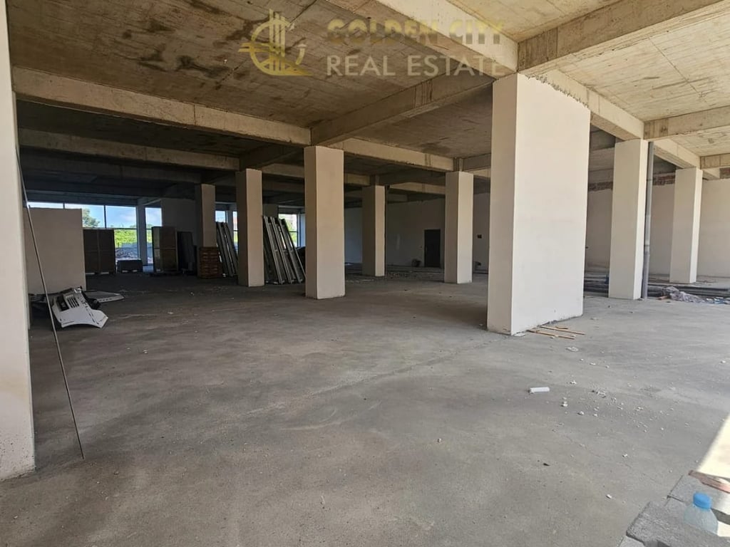 Jepen me qira ambiente biznesi në zonën Spitalle – 600 m² &amp; 240 m²
