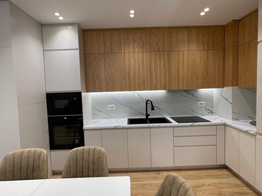 In affitto – Appartamento 2+1 📍 Di fronte al Complesso Delijorgji