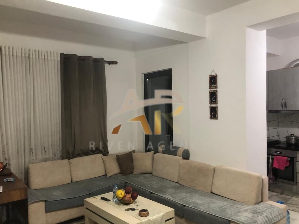 Jepet me qera apartament 2+1+2 ne Astir