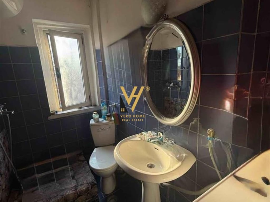 APPARTAMENTO 2+1 CON BALCONE IN VIA FERIT XHAJKO 147.000 EURO