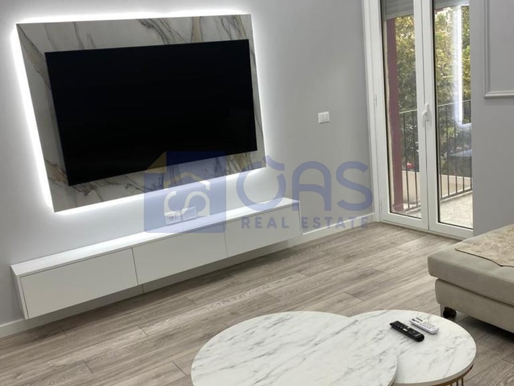 Apartment 2+1 for sale in Vlorë.