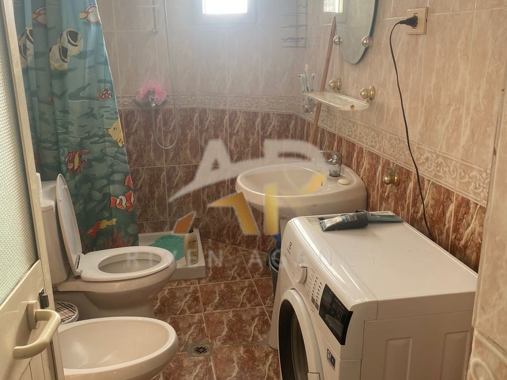 Jepet me qera apartament 1+1 te Mine Peza