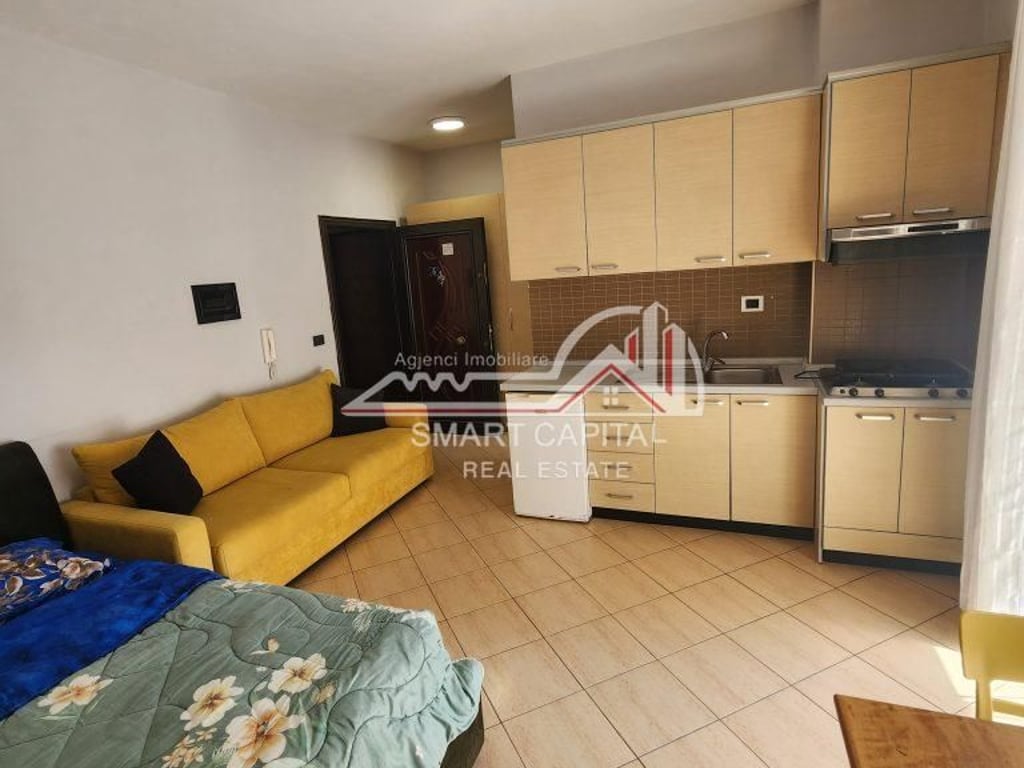 VENDESI IN AFFITTO VICINO AL PORTO, VALONA!