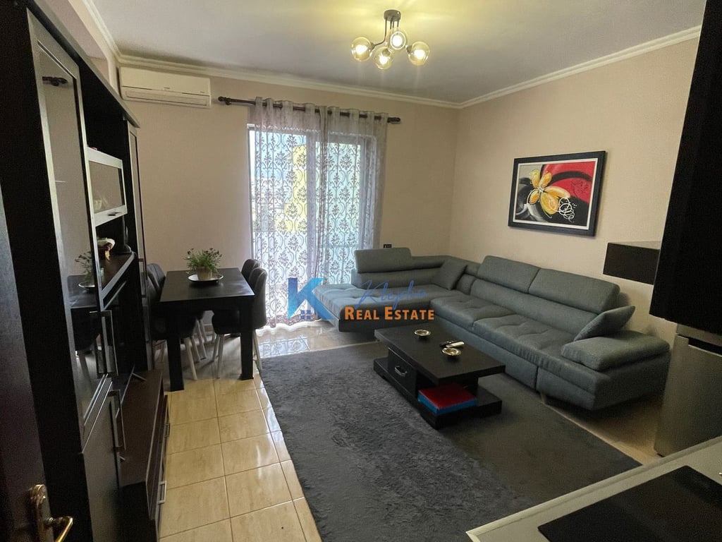 Apartament 1+1 per qira te Selvia, afer Vila Gold