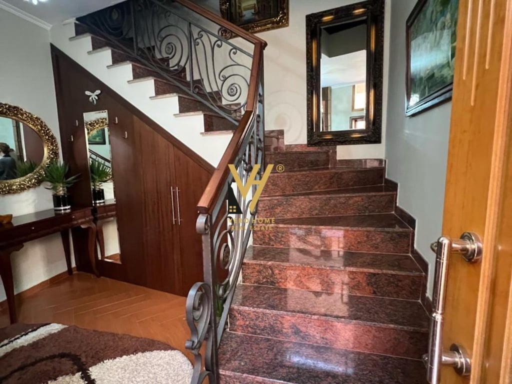 FOR RENT TWO-STOREY VILLA NEAR MYSLYM SHYRI 1,300 EURO