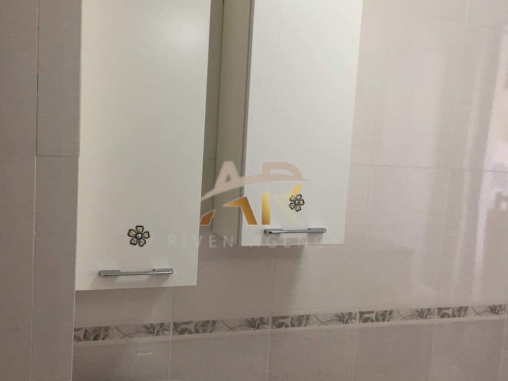 Appartamento 1+1 in Affitto in un Nuovo Edificio con Ascensore, Vicino a Vila L, Astir