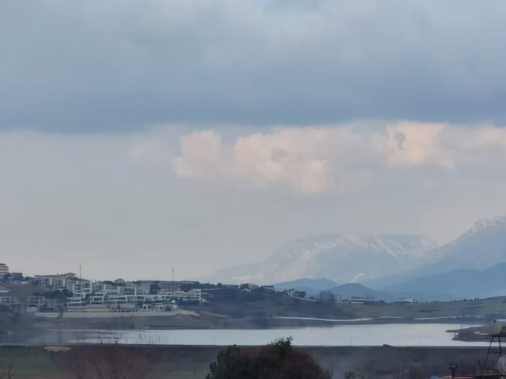 OKAZION: Vilë për Shitje në Roses Residence pranë Liqenit të Farkës!