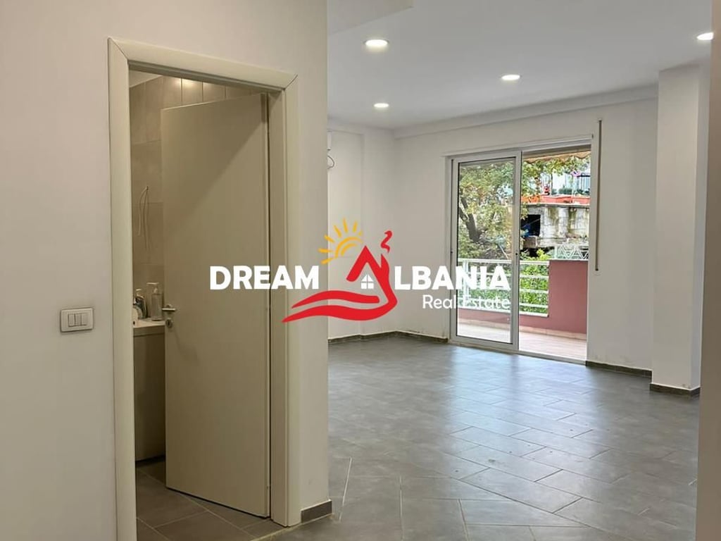 Appartamento 2+1+ Negozio a Fresk, vicino a Spar 2 a Tirana (ID 41211526)