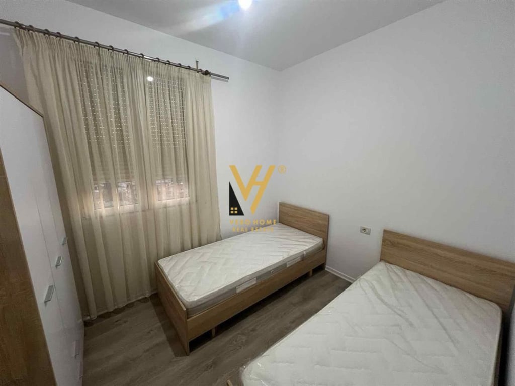 3+1 apartment with balcony for rent at the former Aviation Field, 600 euros.