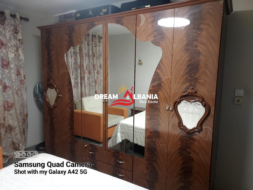 A 2+1 apartment is for rent near Ish Restaurant Durresit, Tirana (ID 4229425).