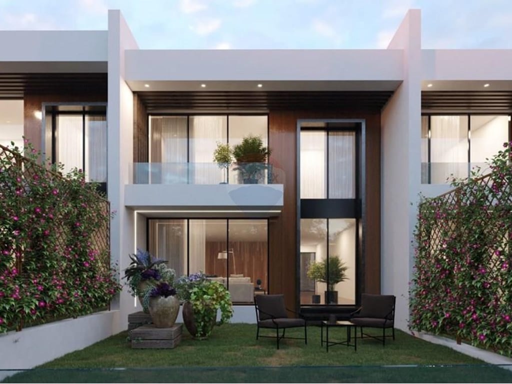 Villa for sale near Lake Farka.