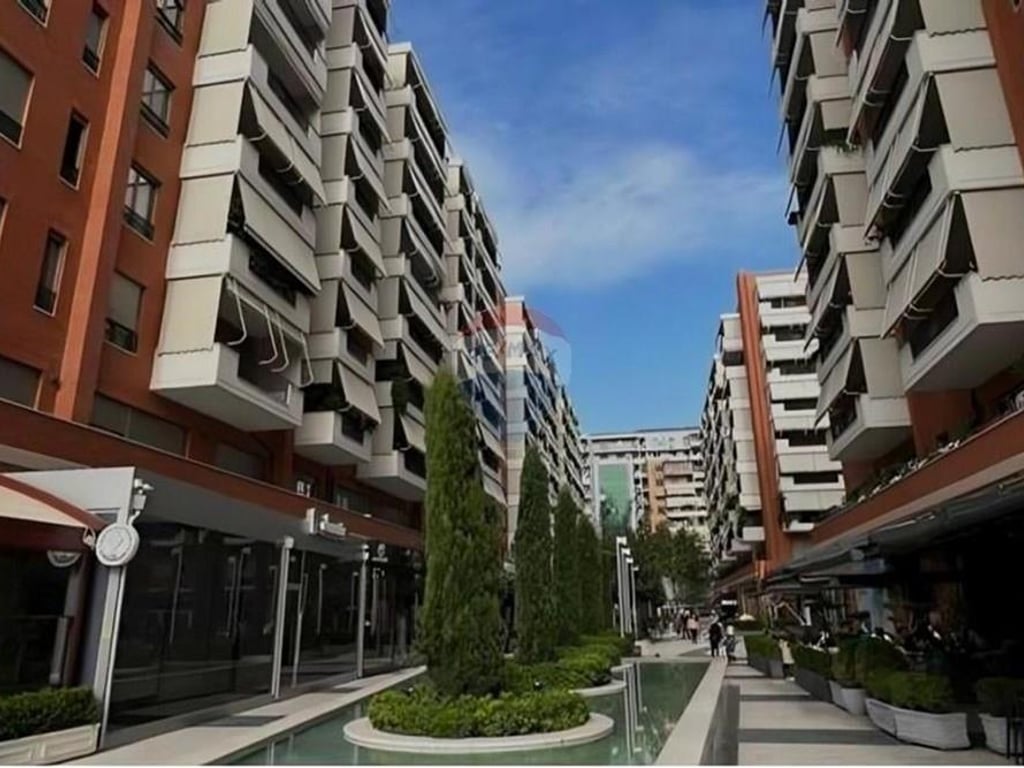 Commercial space for rent at Delijorgji Complex