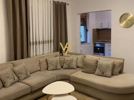 AFFITTASI APPARTAMENTO 3+1 IN VIA DERVISH HEKALI 700 EURO